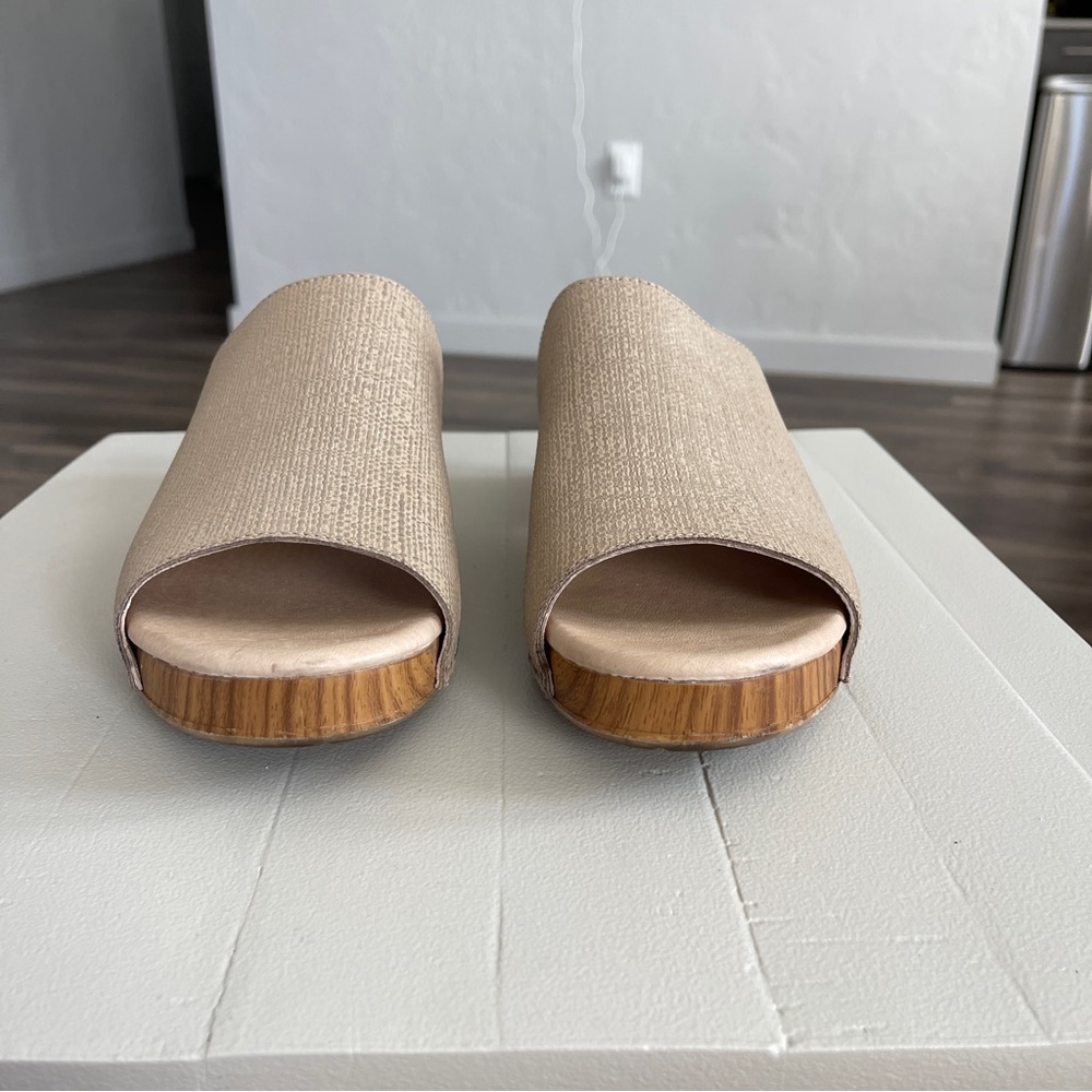 Dansko Sandals. Size 42 - Picture 5 of 8